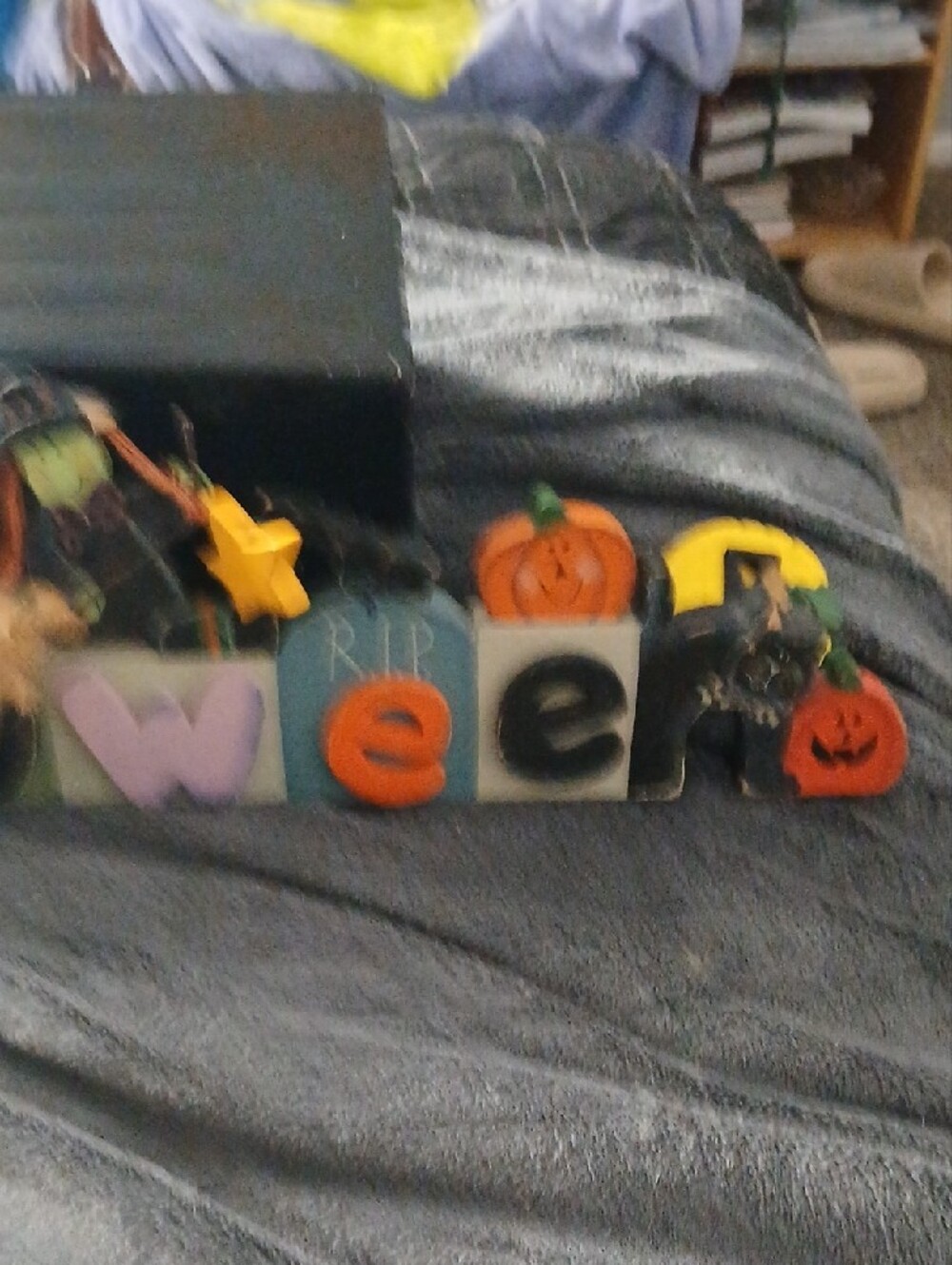 Halloween 'Halloween' Multicolor Wooden Wall Sign - Picture 14 of 15